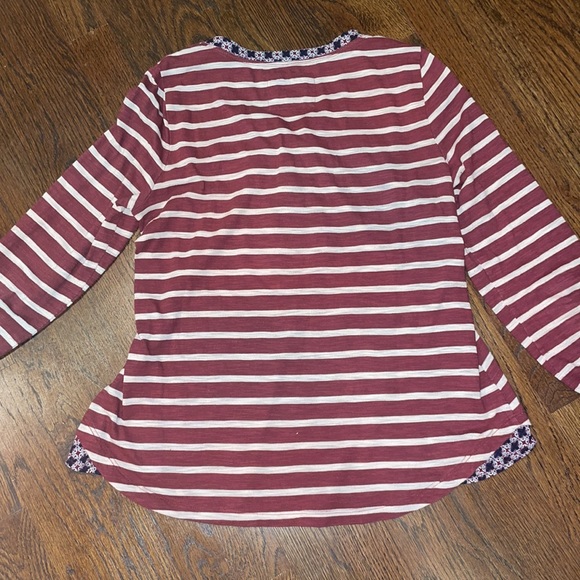 ANTHROPOLOGIE patterned blouse!! - Picture 4 of 5